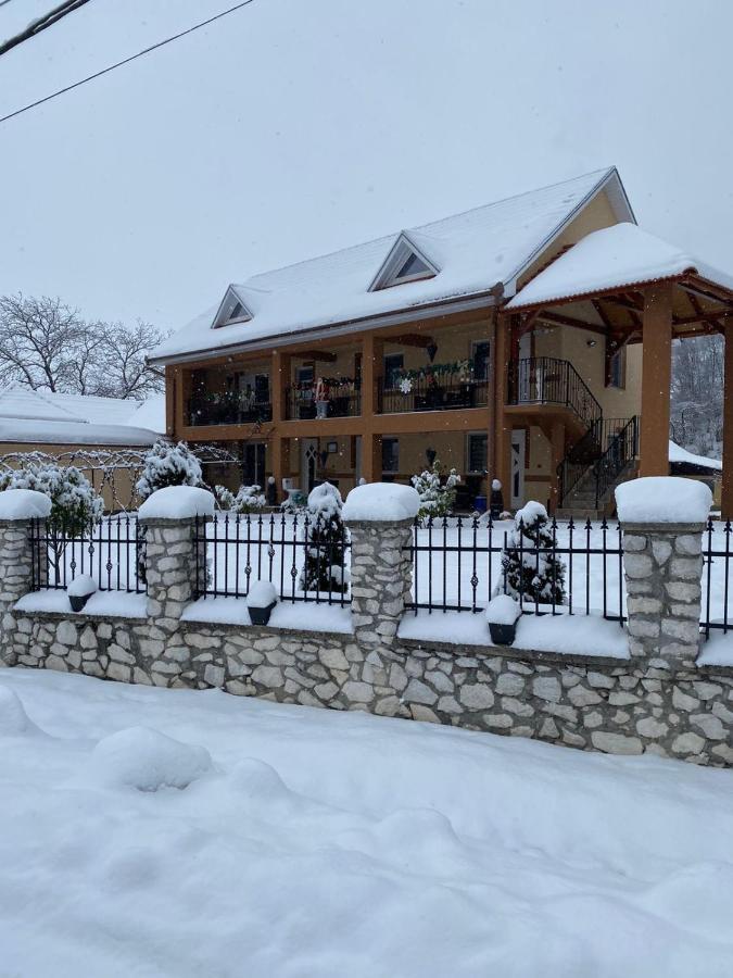Casa Antonia Hotell Chiscau Eksteriør bilde