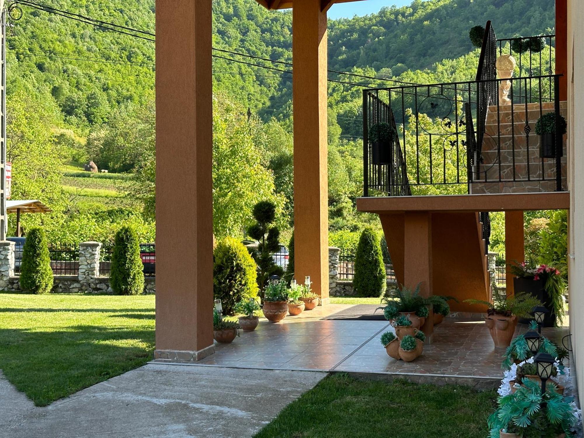 Casa Antonia Hotell Chiscau Eksteriør bilde